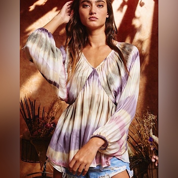 BUCKETLIST Purple Lurex Metallic Glitter Shine Knit Top - Picture 2 of 4